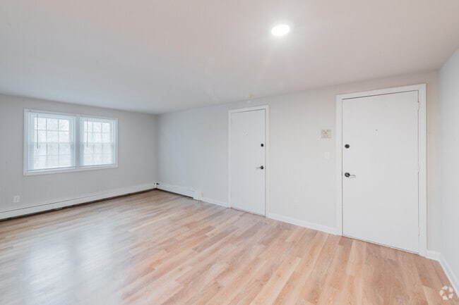 Interior Photo - Dover Heights