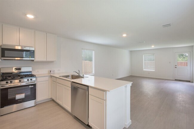 Foto del edificio - 12104 Steeplechase Dr
