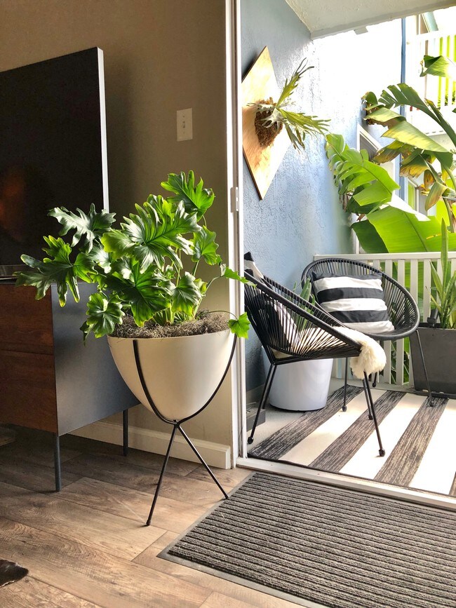 Foto del edificio - 2485 Shore Line Dr