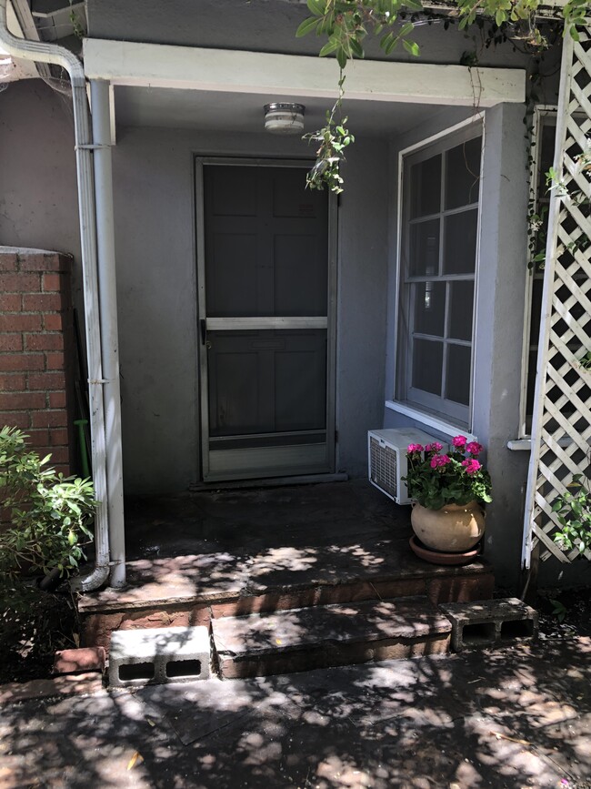 Unit entry - 11450 Riverside Dr