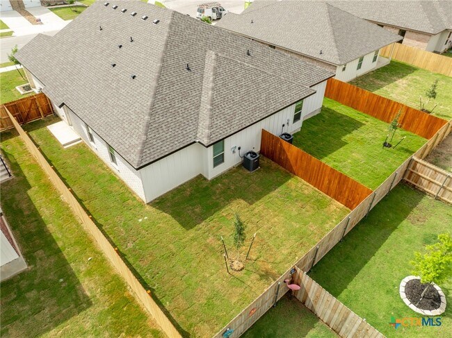 Building Photo - 5111 Rose Petal Ct