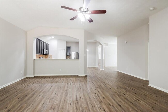Building Photo - 24010 Clipper Hill Ln