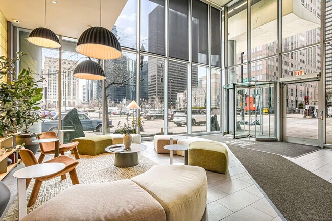 Foto del edificio - 235 W Van Buren St