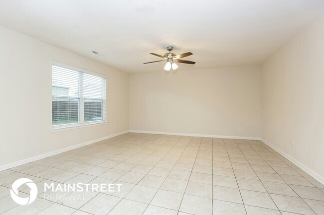 Foto del edificio - 3221 Dizzy Dean Dr