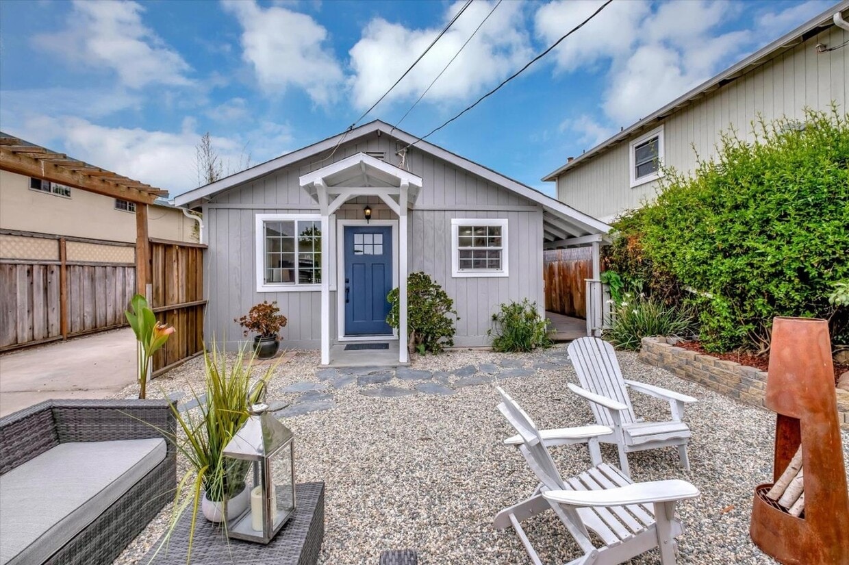 Primary Photo - 815 24th Ave