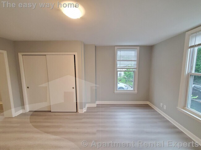 Foto del edificio - 146 Highland Ave