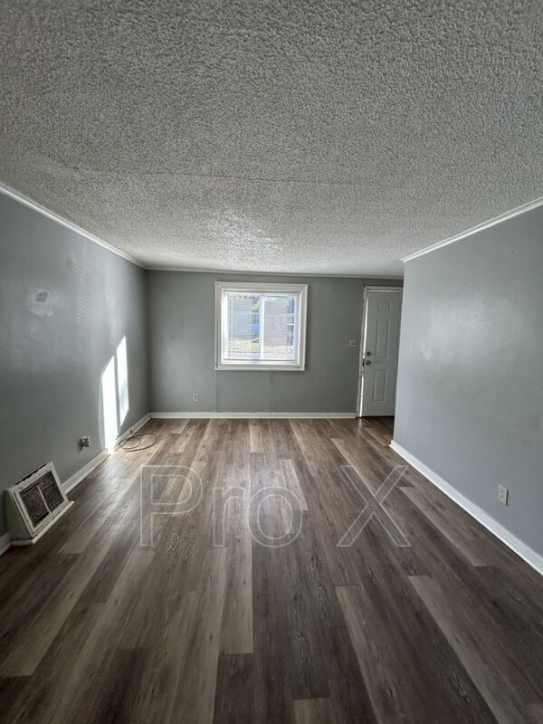 Building Photo - 468 Fieldcrest Dr