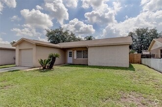 Building Photo - 1007 Pine Ridge Cir