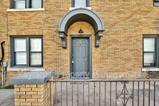 Foto del edificio - 701 NE 14th St