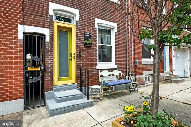 Building Photo - 2226 Taggert St