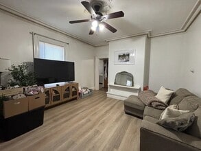 Building Photo - 54 Tudor St