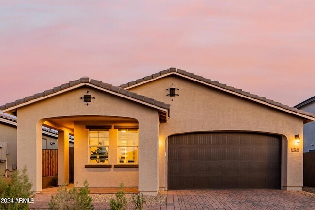 Building Photo - 17239 W Desert Sage Drive