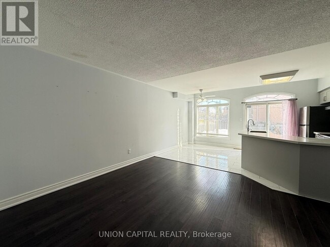 Building Photo - 5450 Tree Crest Ct