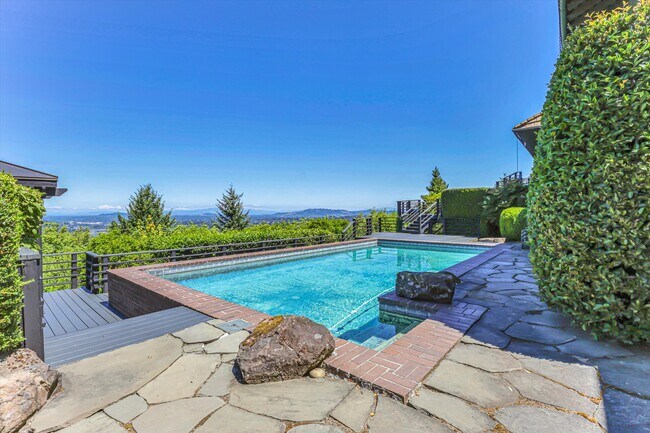 Foto del edificio - 17642 Upper Cherry Ln