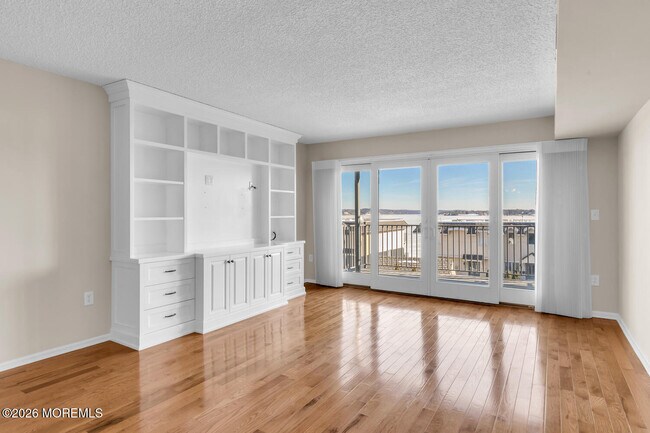 Foto del edificio - 130 Bodman Pl