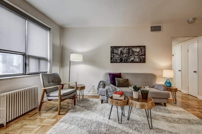 Photo du bâtiment - Amazing 1 Bedroom Apartment!