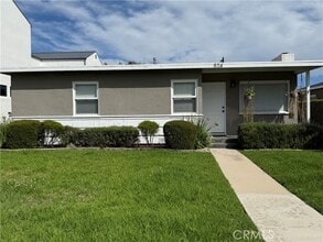 Building Photo - 524 Tustin Ave