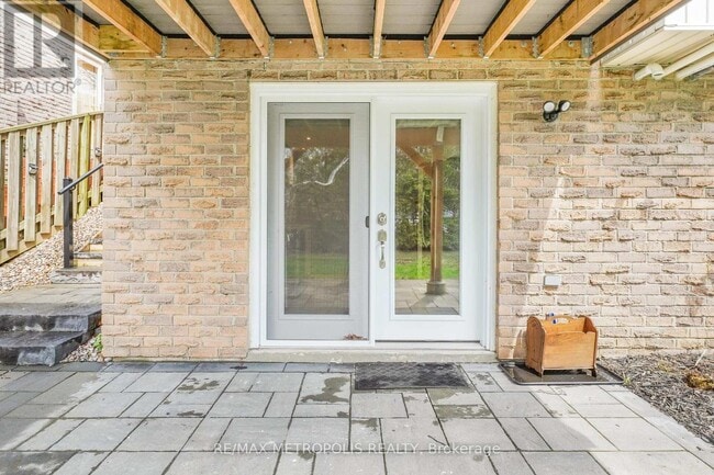 Building Photo - 57 Calder Crescent