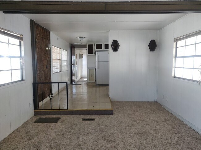 Foto del edificio - 2627 S Lamb Blvd