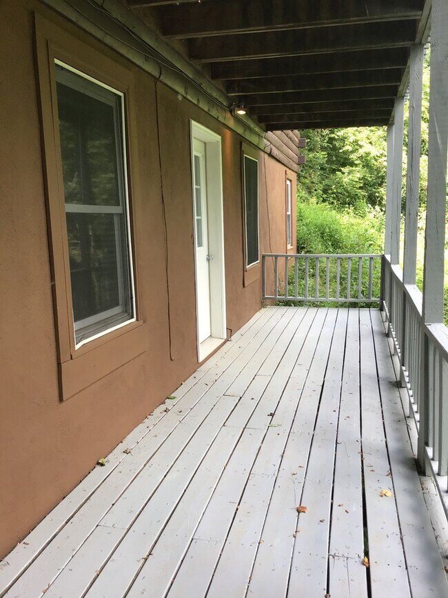 Building Photo - 182 Alpine Acres Duplex
