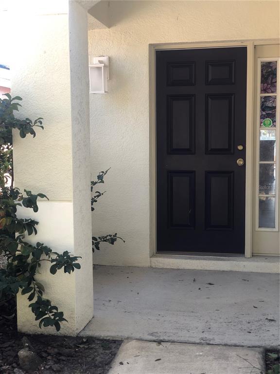 Building Photo - 10508 Lakeside Vista Dr