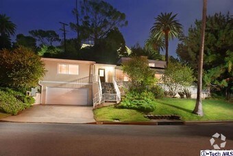Foto principal - 349 Cumberland Rd