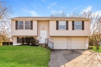 Building Photo - 2763 Quaker Ct