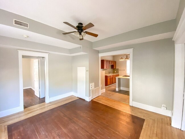 Foto del edificio - 722 Grand Ave