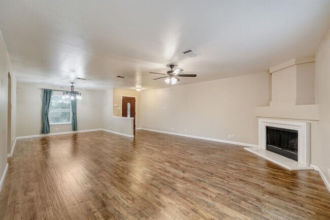 Building Photo - 928 Justeford Dr