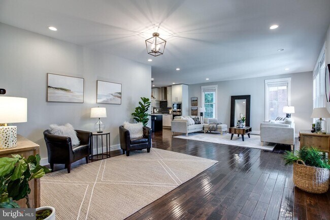 Foto del edificio - 902 Ware St SW