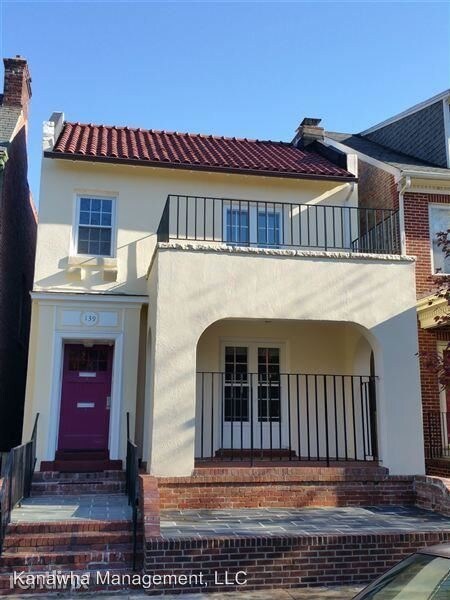Primary Photo - 139 S Colonial Ave