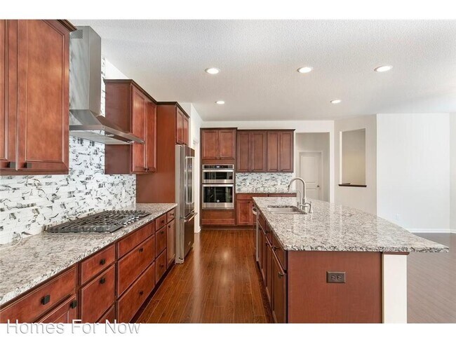 Foto del edificio - 5 br, 4 bath House - 16611 Reader Ridge