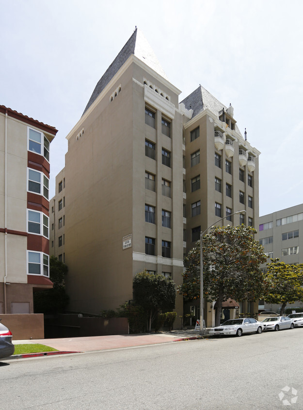 Building Photo - Gramercy Wilshire