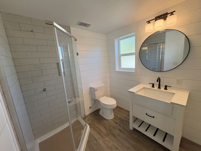 Building Photo - 2 units on one lot