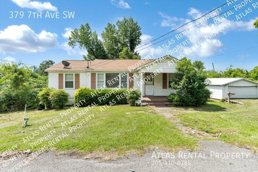 Primary Photo - 379 7th Ave SW