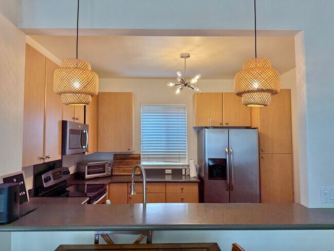 Foto del edificio - Partially Furnished 3 Bedroom / 2.5 Bathroom Townhome for Rent in Iliahi at Kehalani!