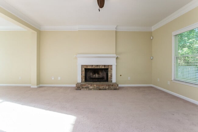 Foto del edificio - 1042 Amberton Ln