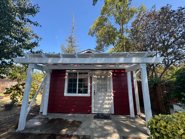 Building Photo - 2600 Andrade Way
