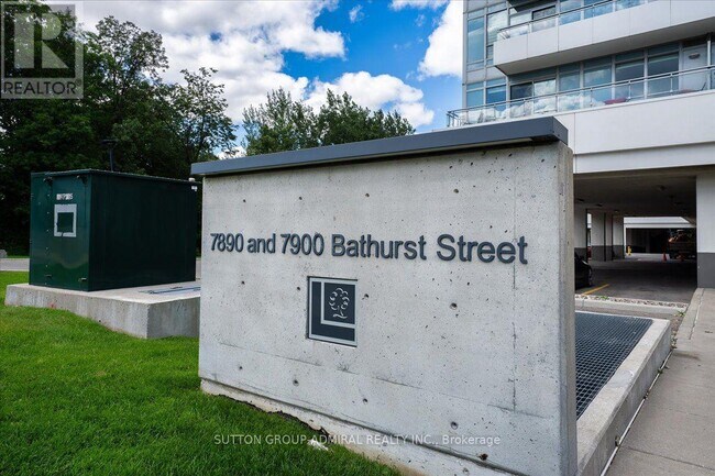 Photo du bâtiment - 7890 Bathurst St