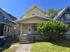 Building Photo - 315 Stanley Ct