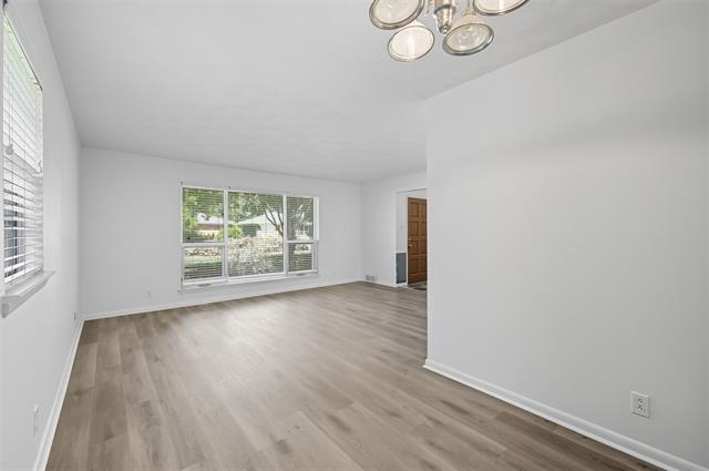 Foto del edificio - 705 Scottsdale Dr