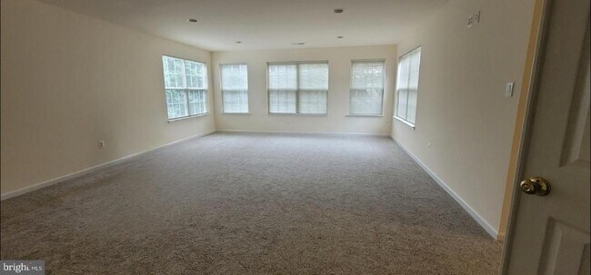 Foto del edificio - 9492 Bankhead Dr