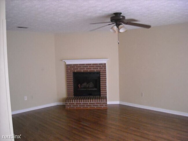 Building Photo - 312 Highland Park Dr