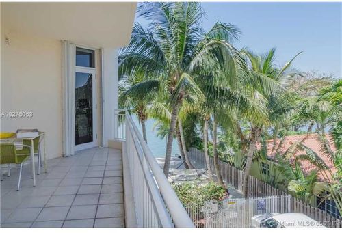 Foto del edificio - 1 Century Ln