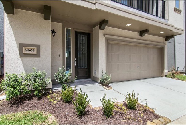 Foto del edificio - 9606 Knights Station Dr