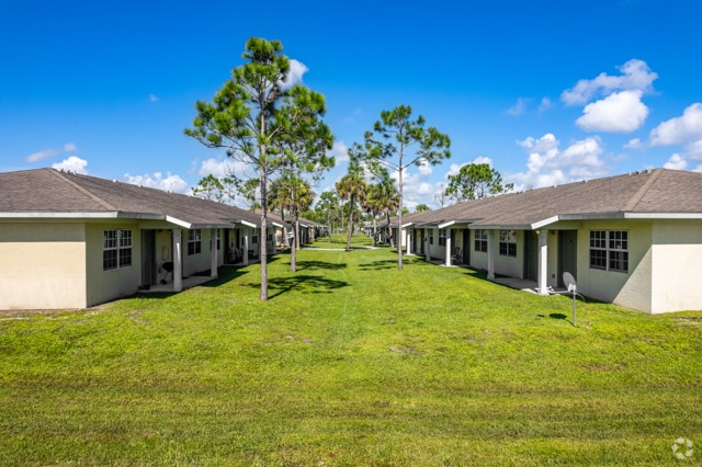 Building Photo - 4701 Swanson Loop