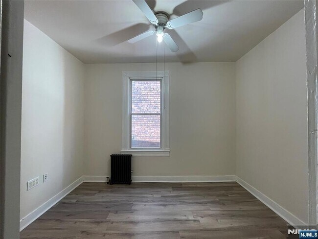 Foto del edificio - 115 Park Ave