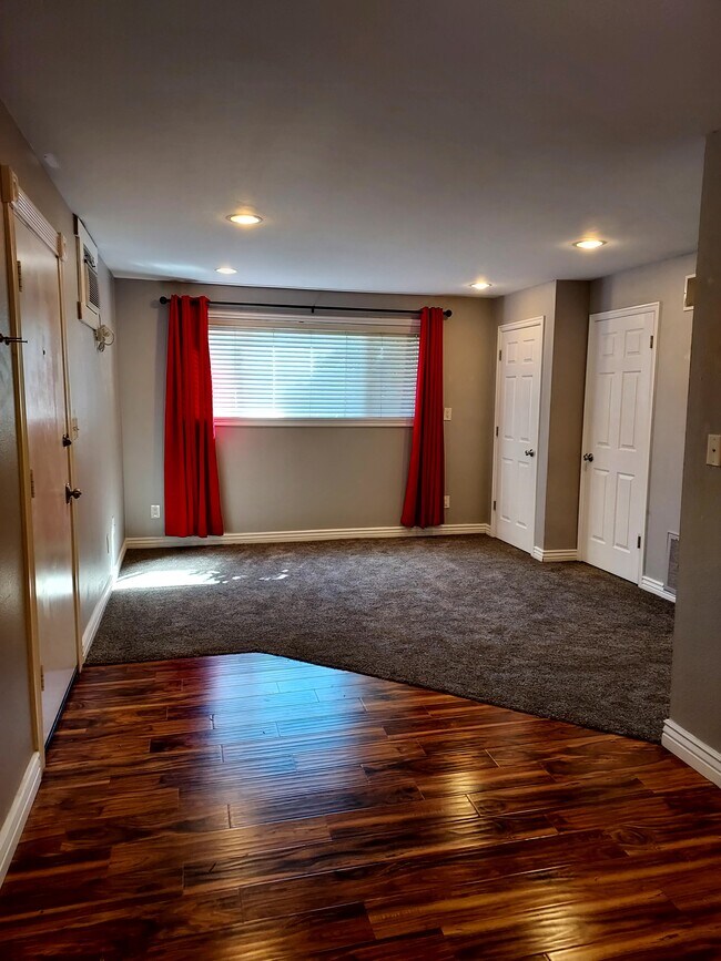 Building Photo - 4850 S 1300 E