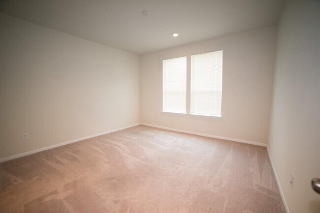 Foto del edificio - 14510 Chasing Bend Dr