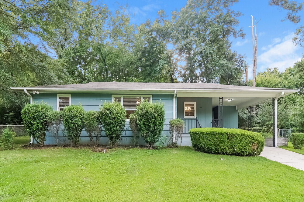 2232 1st Pl NW, Center Point, AL 35215 House Rental in Center Point